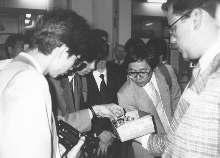 72: Flodas, Kazuo Yamazaki, studiebes�k fr�n Japan, Monteringen