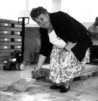 145: Karin Jonsson, golvet lossnar i Packningen