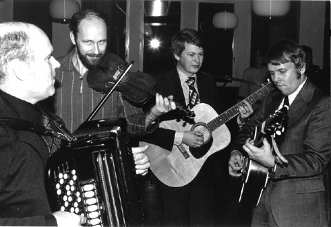 157: Musicians at Christmas party 1975?, Bengt Lamotte, �ke Johansson, Per N�slund, Kalle Wannberg