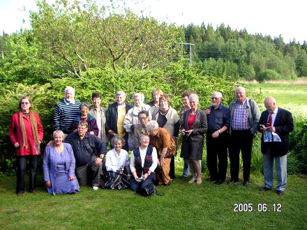 R39: Rear - Rita di Baldo, Helge Hintz, Carina Olson, Bernt Holm, Cecilia Tarras-Wahlberg, Eija Makkonen, Lahja Seveus, Britt Jordansson, Jerker Bar�s, Sven-Olof Olson, Lars Rudheim. Front - Briitta Ojava, Kalle Wannberg, Felicite de Montesquieu, Freyda Taylor, Toshio Sakay, Maj Andersson